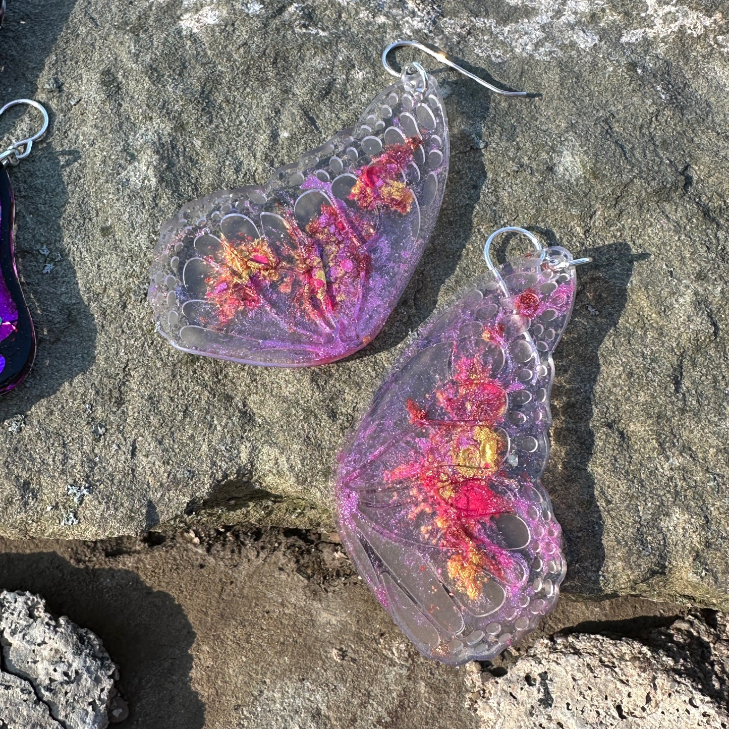 Monarch Glow - Frosted Transparent Pink